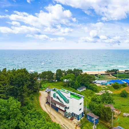 Gangneung Undukmaru Pension Exteriör bild